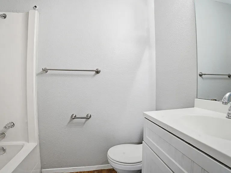 5204 Nuckols Crossing Rd #B — Photo 7