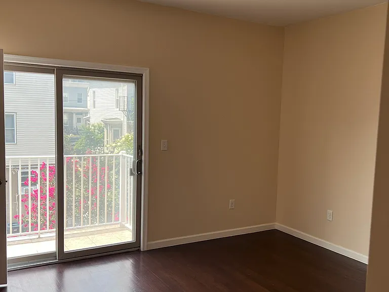 43 Ravine Ave #1 — Photo 12