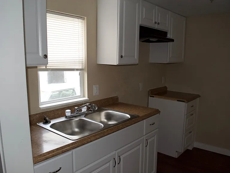 521 S Polaris St — Photo 3