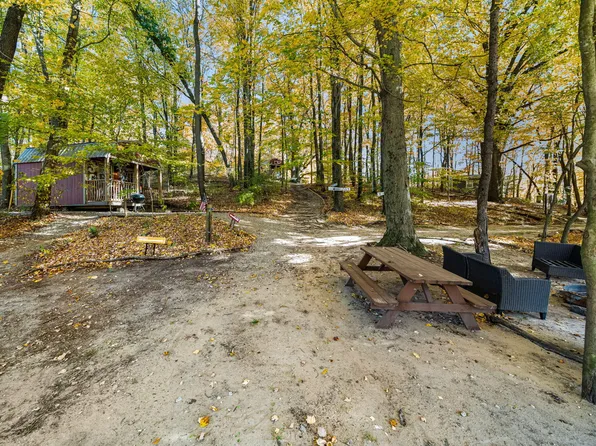 60070 Pemberton Rd, Vandalia, MI 49095