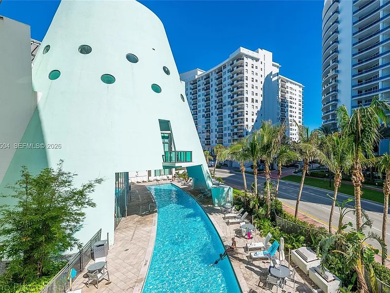 6000 Collins Ave #306 — Photo 33