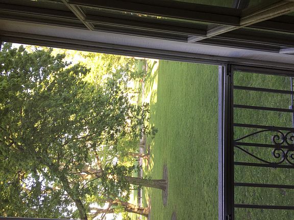2nd image of 1117 W Lunt Ave APT 1A
