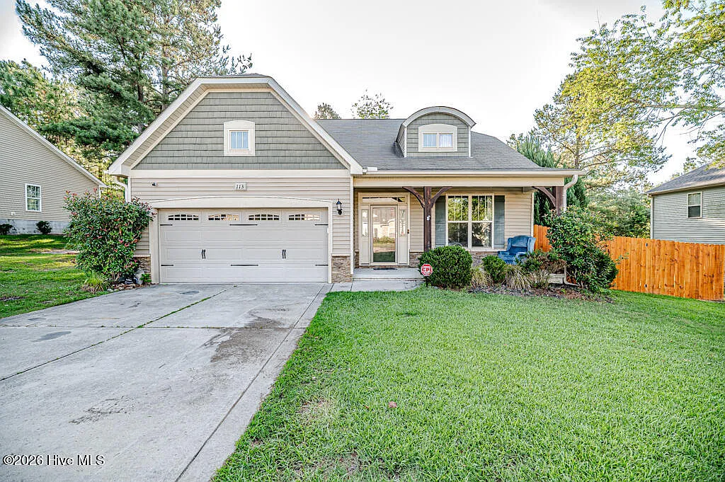 4 bed, 2.5 bath, 1987 sqft, $2,300 — Photo 1