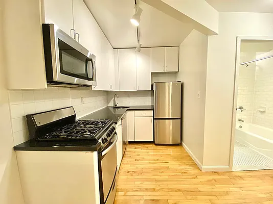 Rented by The Downtown LLC | media 25