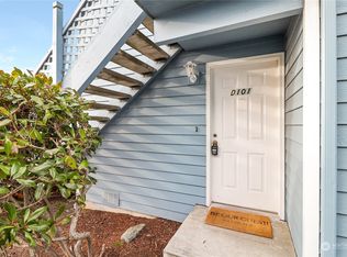 537 NE Ellis Way APT D101, Oak Harbor, WA 98277