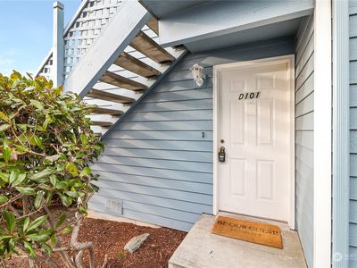 537 NE Ellis Way #D101, Oak Harbor, WA, 98277