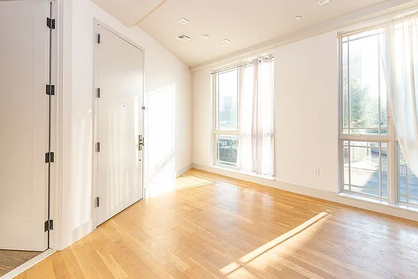 Rented by Hagstrom Management Inc | media 10