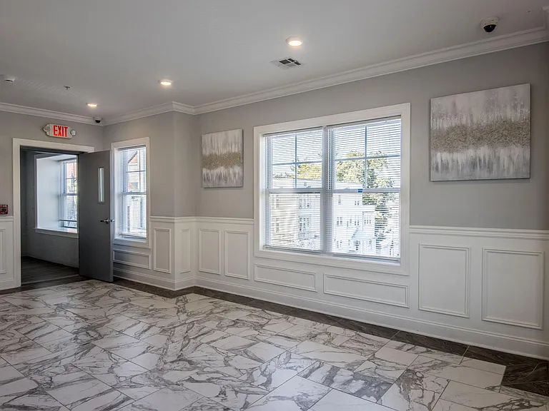 20 N Clinton St #201 — Photo 5