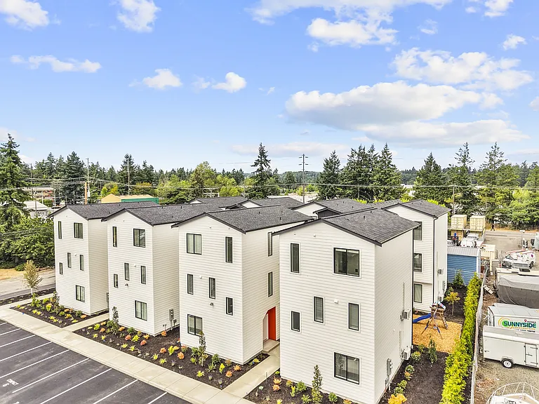 7519 Grange St W — Photo 11