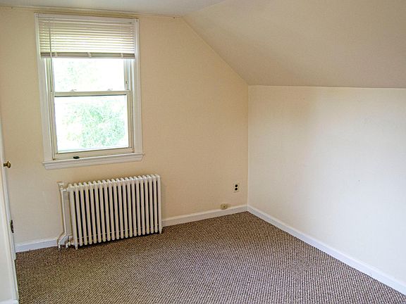 3rd image of 111 5th Ave #B