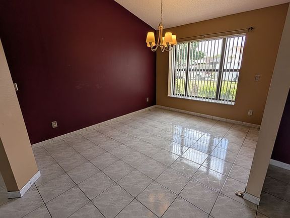 5th image of 8767 Catbriar Bay Way