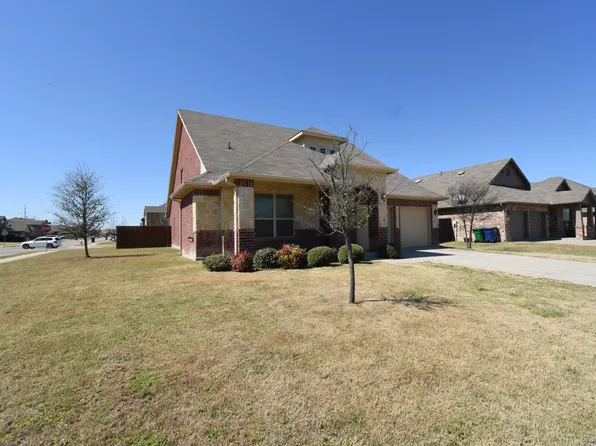 201 Plantation Dr, Waxahachie, TX 75165