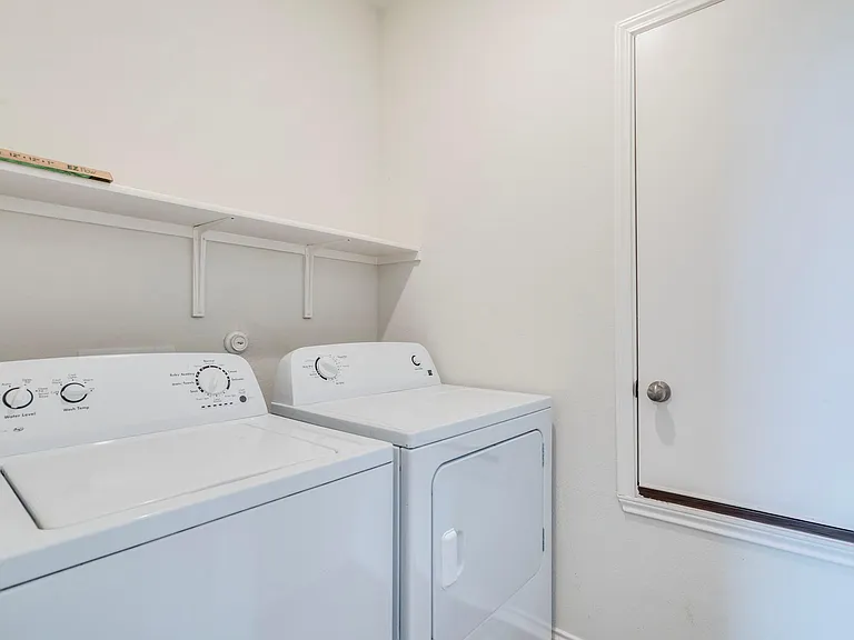 790 Pepperbark Loop — Photo 18