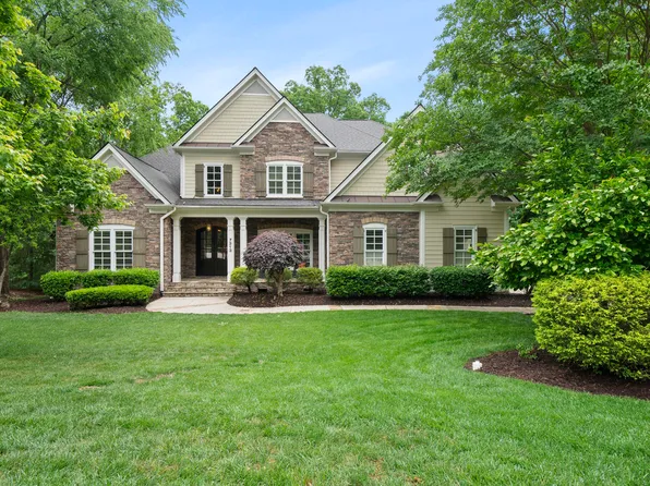 7313 Ryehill Dr, Cary, NC 27519