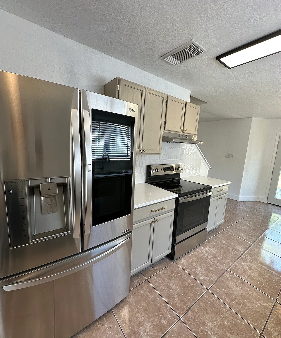 4 bed, 1837 sqft, $1,800 — Photo 3