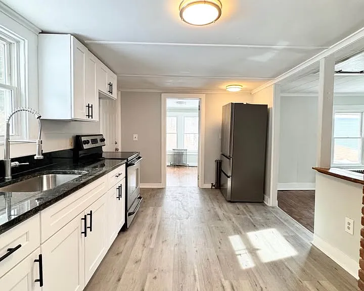47 Blackberry St — Photo 10