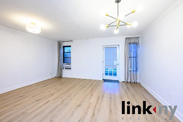 Rented by Link NY Realty | media 15
