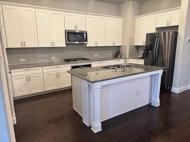 1304 Torrent Dr — Photo 5