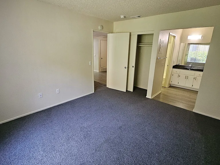Summerwind Apartments — Photo 53