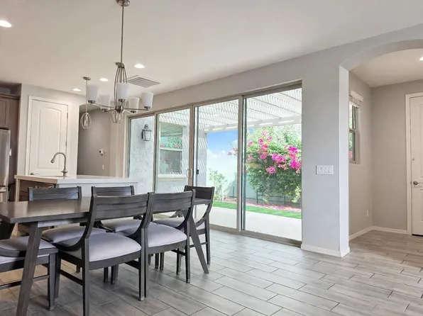 2582 S Betty St, Gilbert, AZ 85295