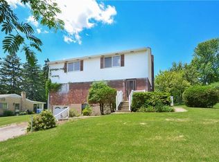 23 Porters Hollow Rd, Coraopolis, PA 15108