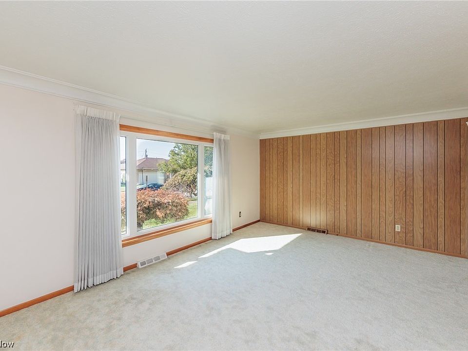 8500 Saybrook Dr, Brooklyn, OH 44144 Zillow