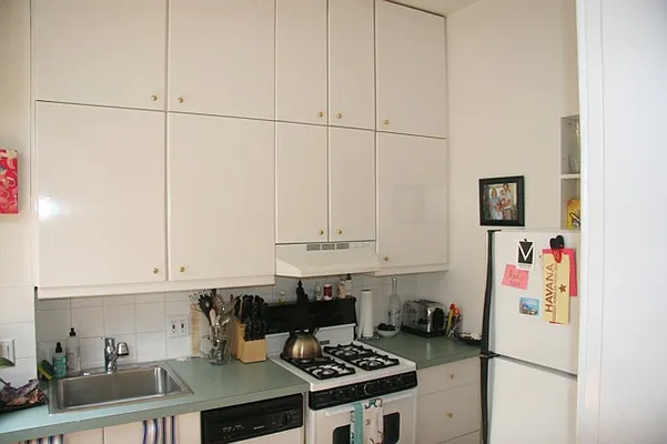 Rented by City Connections Realty | media 11