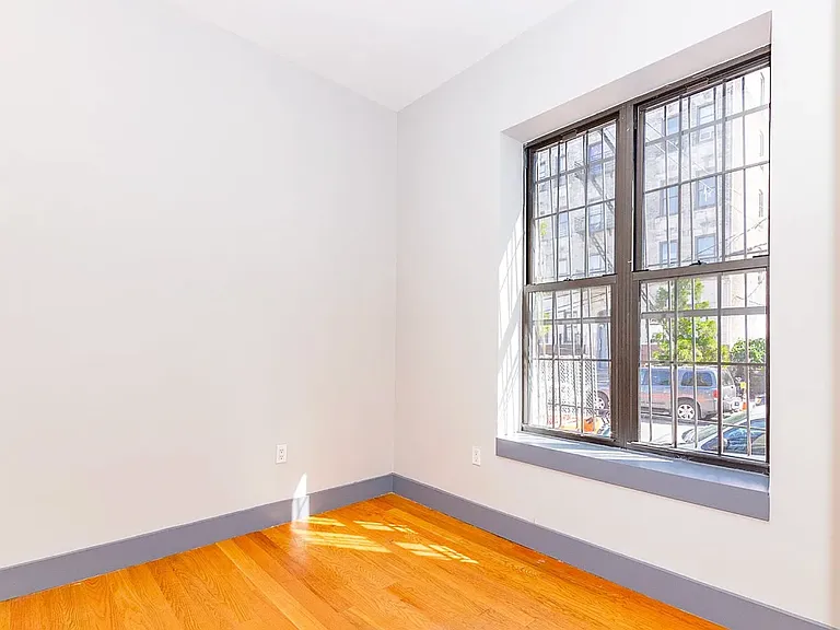 355 Stockton St #1F — Photo 13