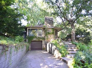 1389 Keston St, Saint Paul, MN 55108