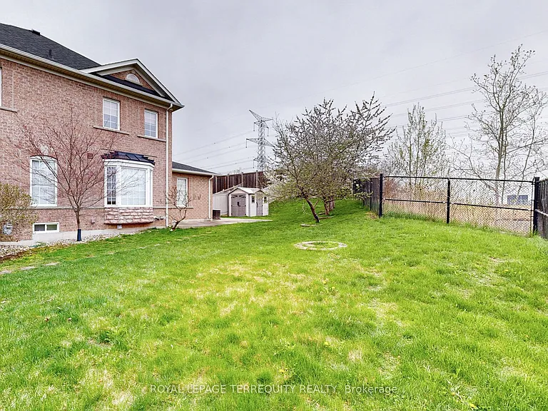 3647 Partition Rd — Photo 40