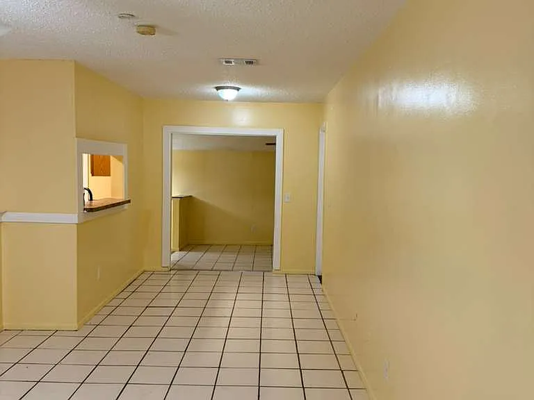 1715 Bentley Blvd — Photo 7