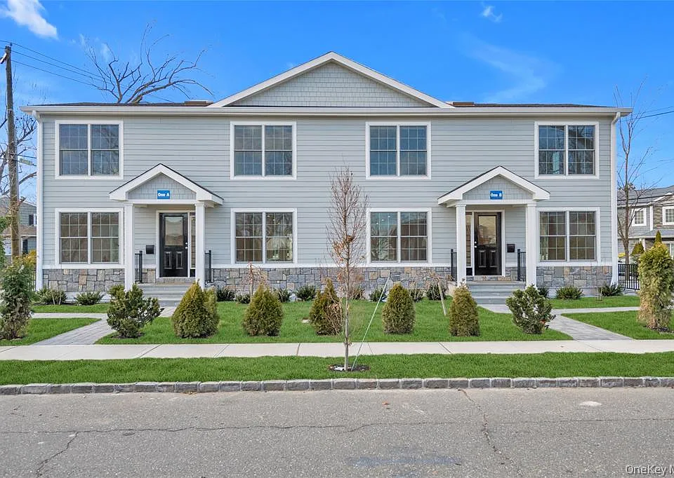 1 Manhasset Ave #B