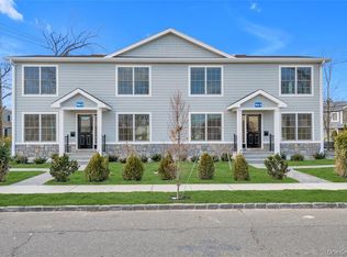 1 Manhasset Ave #B, Pt Washington, NY 11050