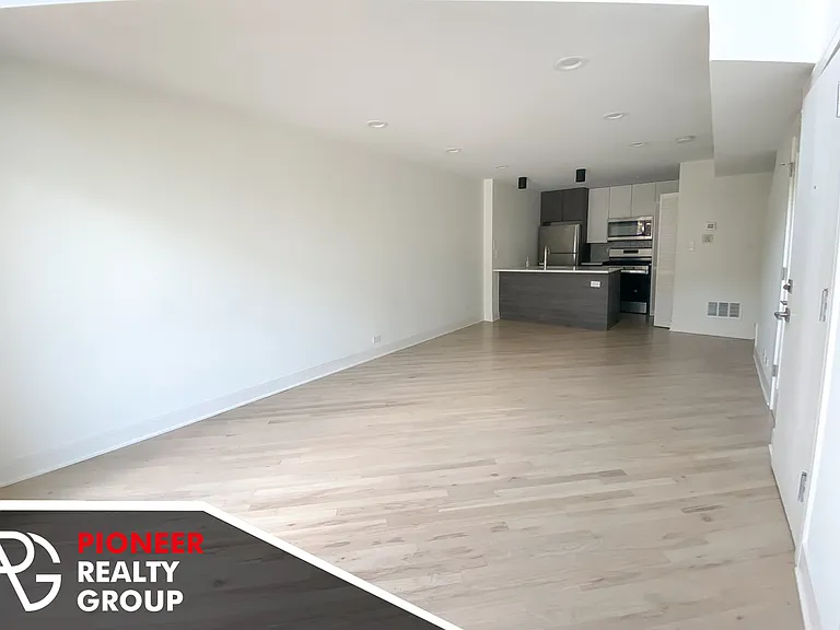 1014 W Grace St #3 — Photo 2