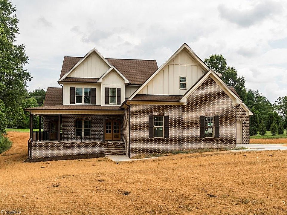 1st image of 595 Hiltons Landing Dr