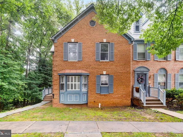 12510 Sweet Leaf Ter, Fairfax, VA 22033