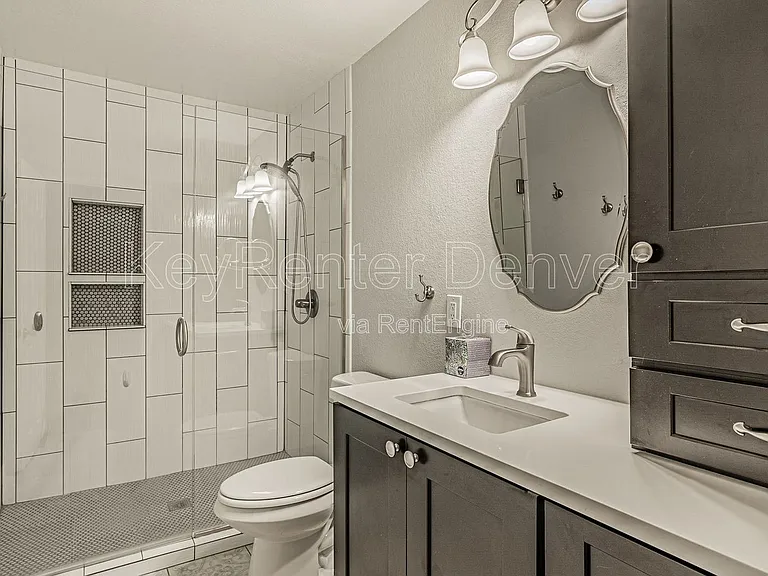 535 S Cody St — Photo 25