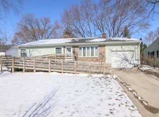 560 Glen Dr, Madison, WI 53711