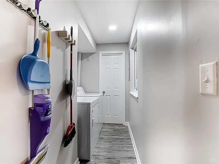 5543 Barnard Dr — Photo 28
