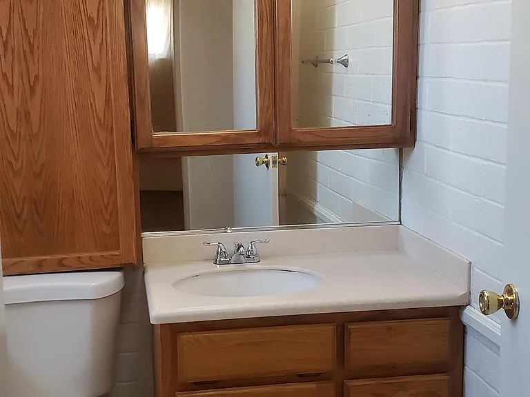 6936 Grand Ave — Photo 6