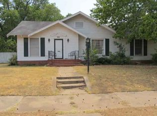 901 W Cedar St, Durant, OK 74701
