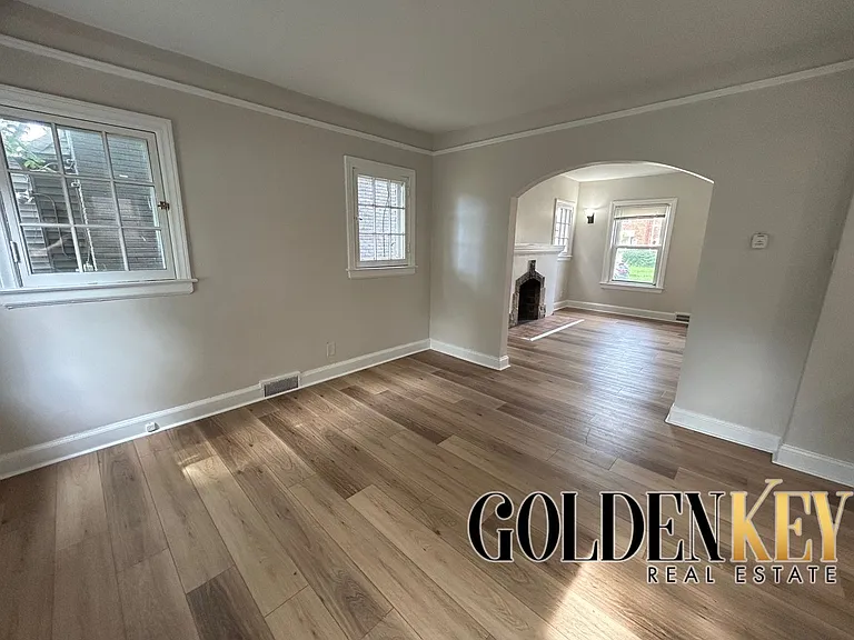 16575 Mendota St — Photo 12