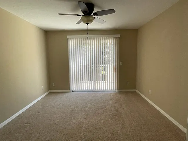 2463 Carnation Ct — Photo 7