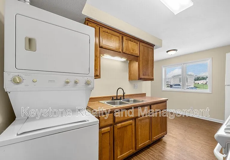 812 Pembroke Oak Grove Rd #16 — Photo 5