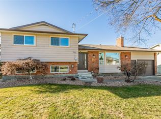 935 Hickory Rd, Kelowna, BC V1X 4K8