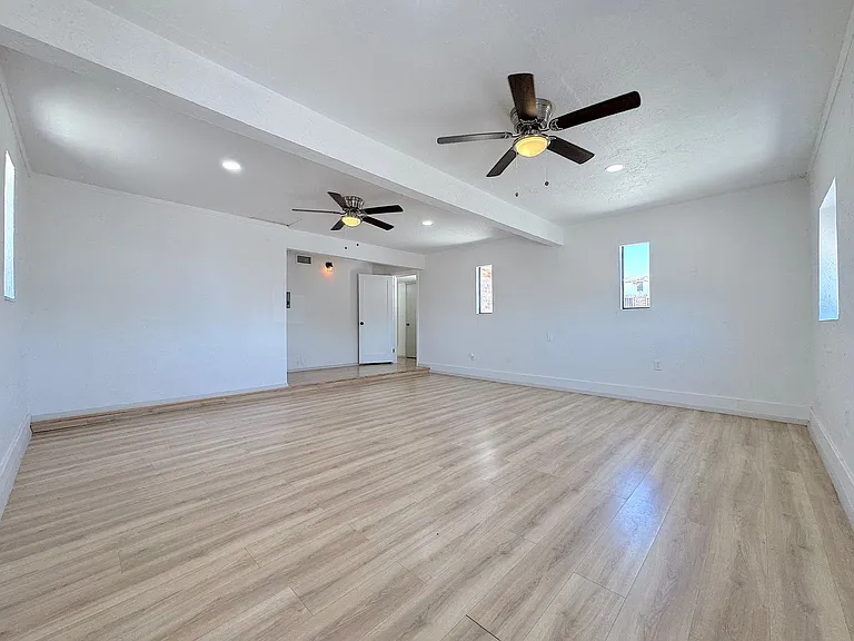10617 Josie Pl — Photo 6
