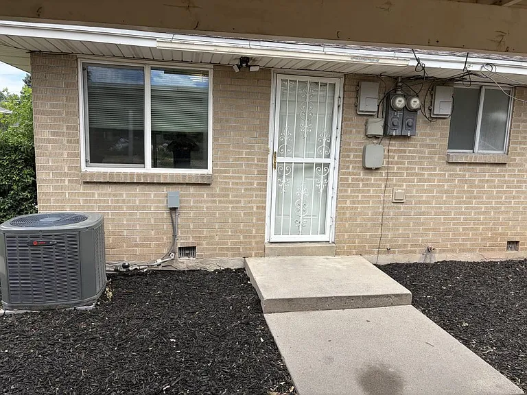 1549 W California Ave #B — Photo 9