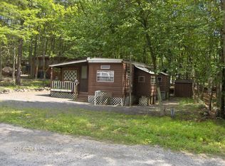 5416 Yuma Ln, Shohola, PA 18458