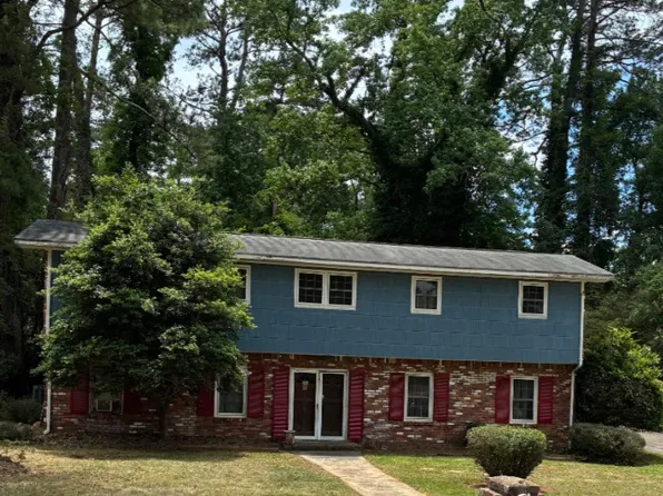 3034 Sunset Ln, East Pt, GA 30344