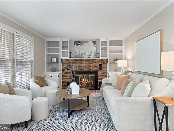5th image of 2791 Cove Lake St